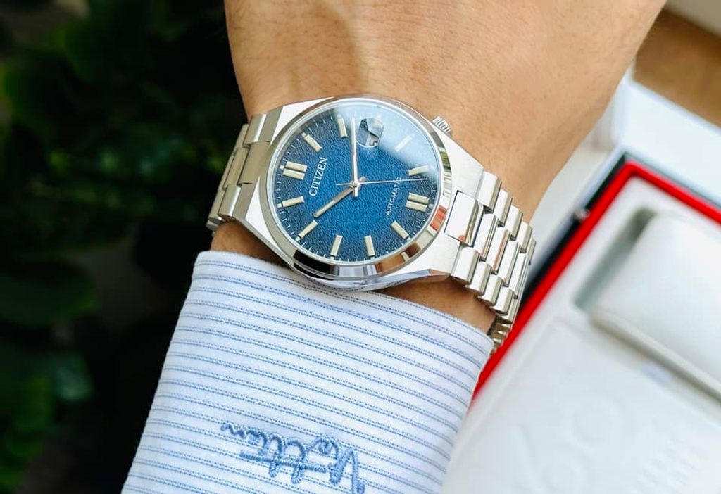 Citizen NJ0158-89L Glowing Blue