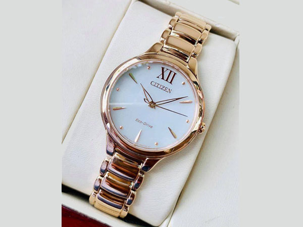 Điều gì làm nên sự đặc biệt của chiếc đồng hồ CITIZEN EM0553-85A?