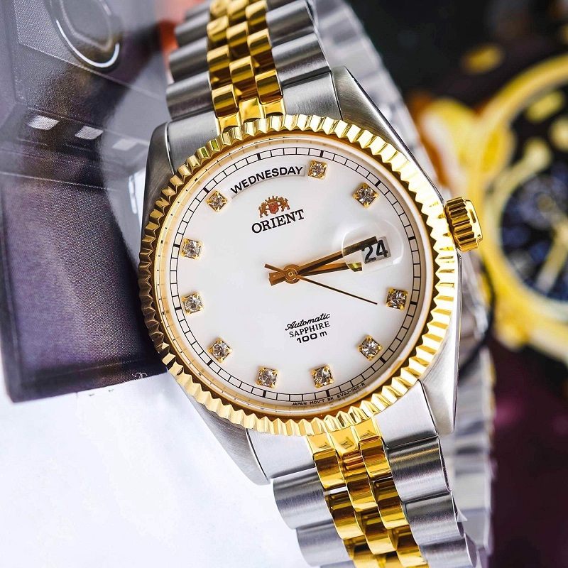 Đồng hồ Orient FEV0J002WY - Thần thái của hoàng gia